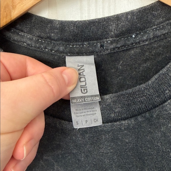 NHL Carolina Hurricanes Rinky Rose Black Excellence Tee - Picture 3 of 4